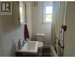 284 Cache Bay Road, West Nipissing, ON P2B3H7 Photo 10