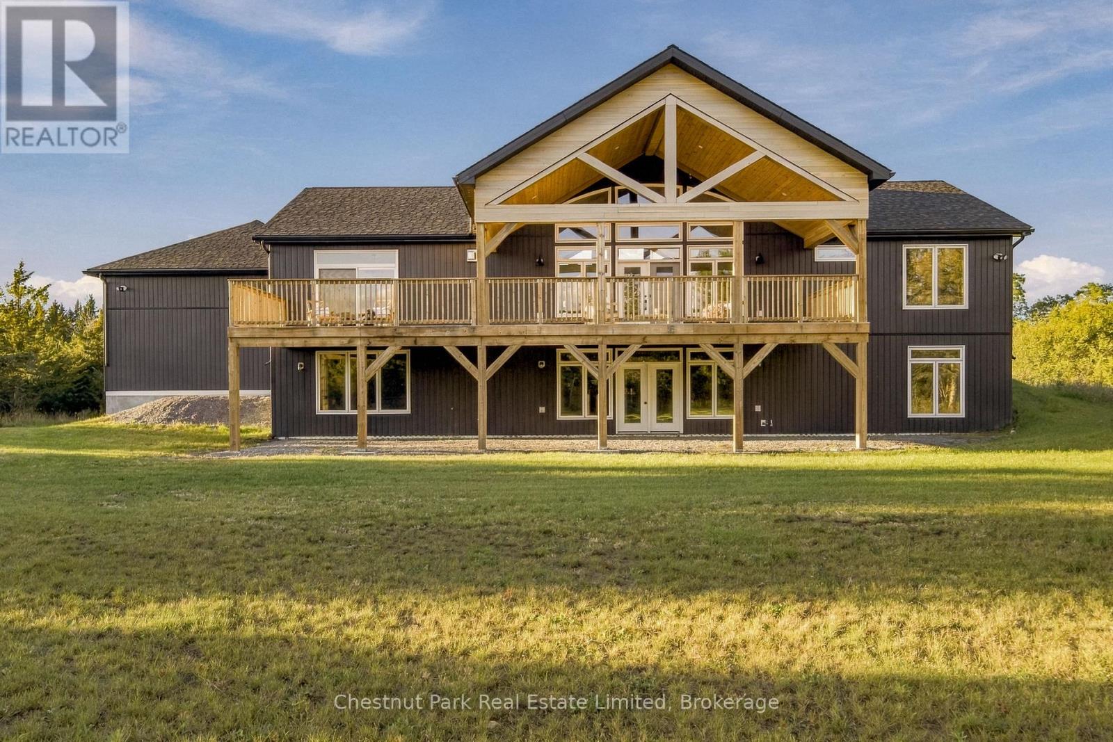 2621 VICTORIA ROAD - 7