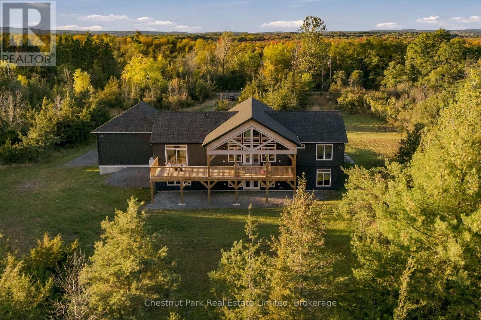2621 VICTORIA ROAD - 6