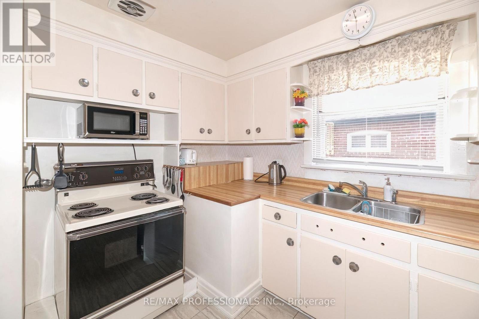 79 SILVERHILL DRIVE - 8