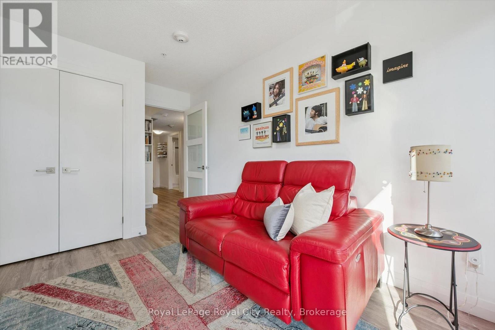 #AT7 53 ARTHUR STREET S - Image 28