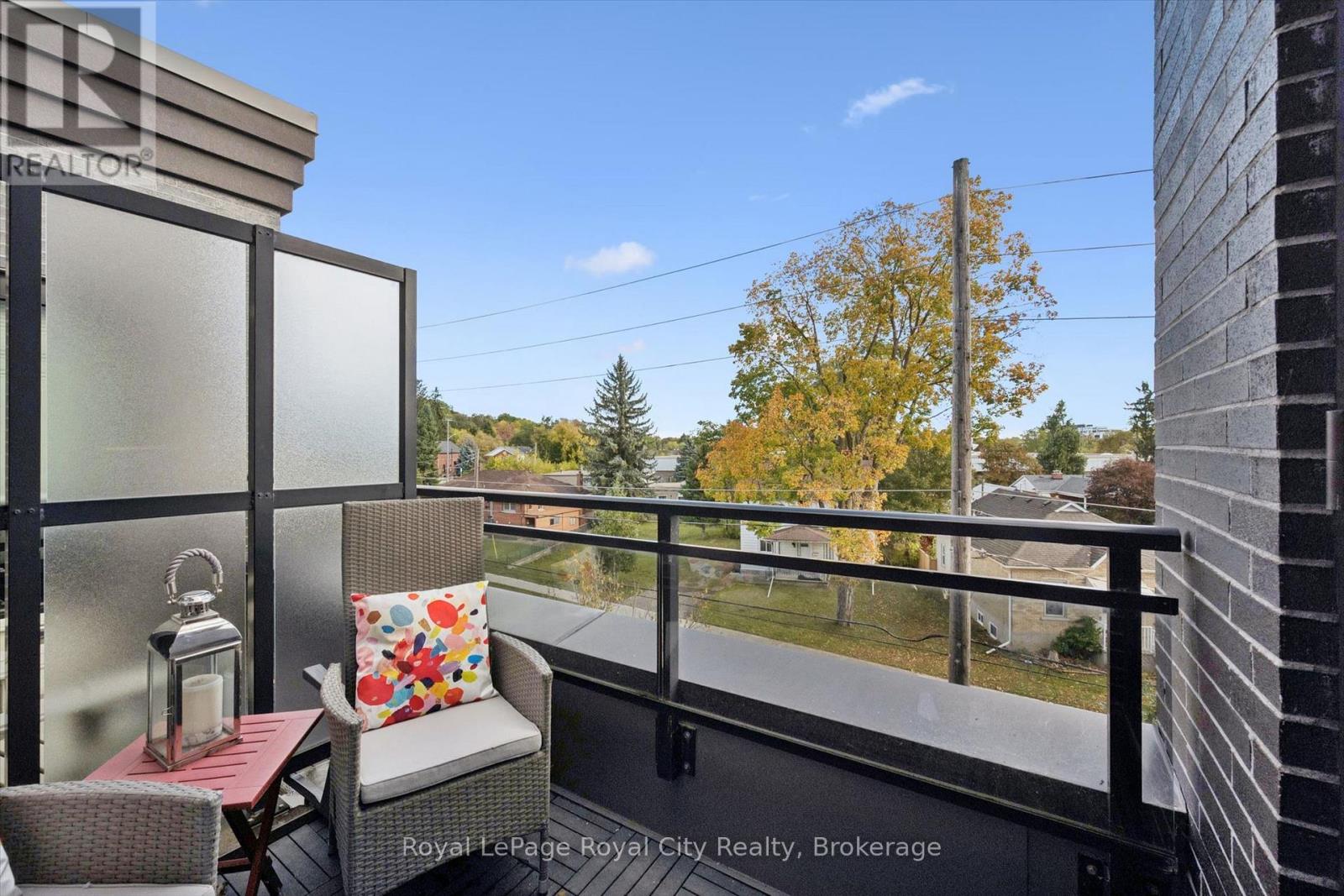 #AT7 53 ARTHUR STREET S - Image 34