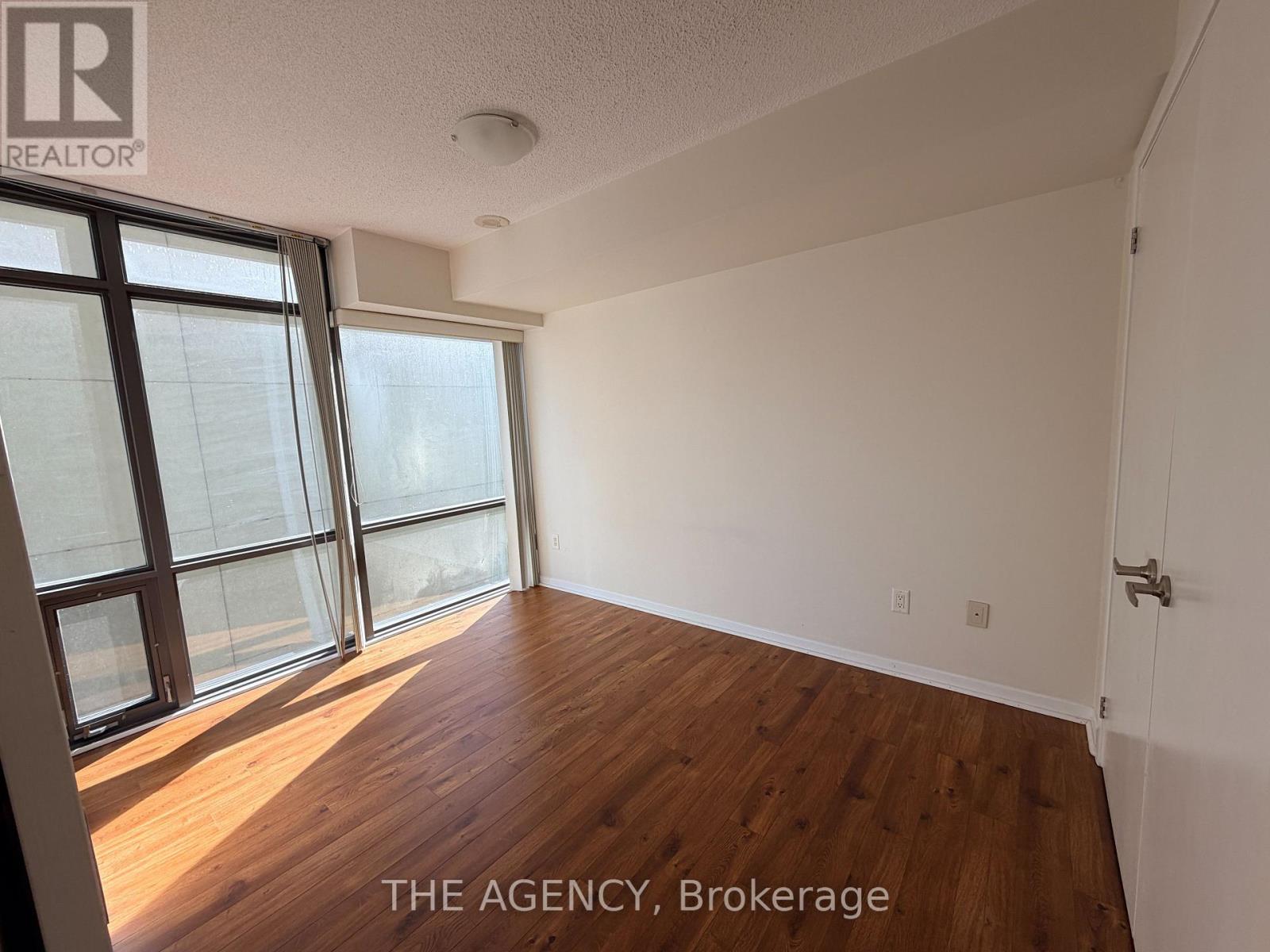 38 Grenville Street — photo 13