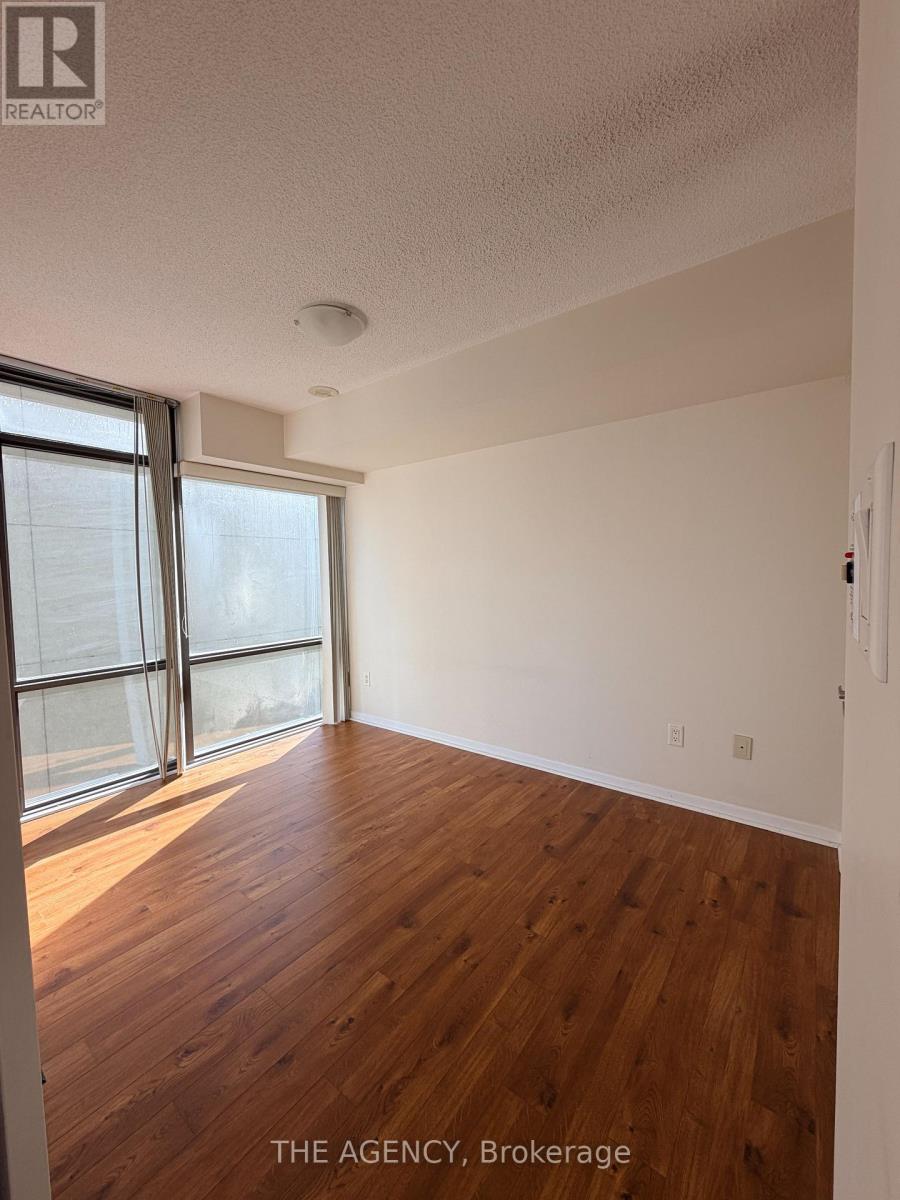 38 Grenville Street — photo 14