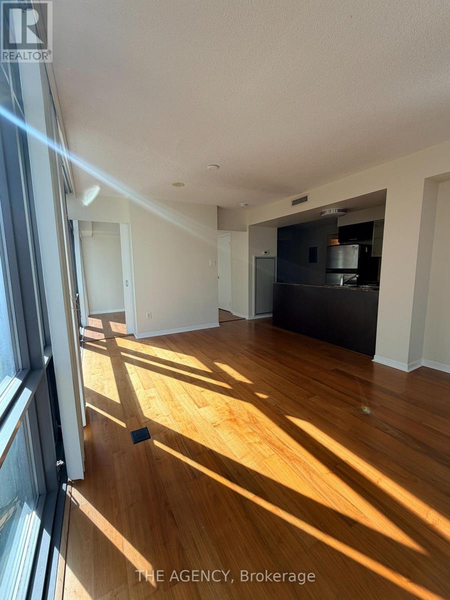 38 Grenville Street — photo 28