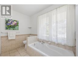 243 Lakeshore Drive, Hammonds Plains, NS B4B1X1 Photo 20
