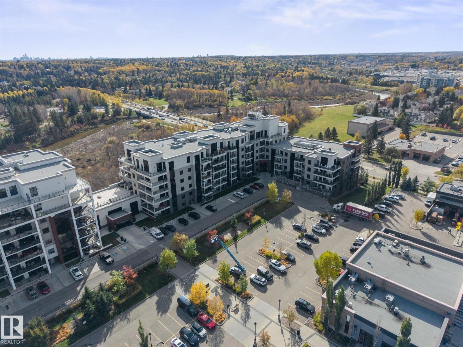 #416 200 BELLEROSE DR - 37
