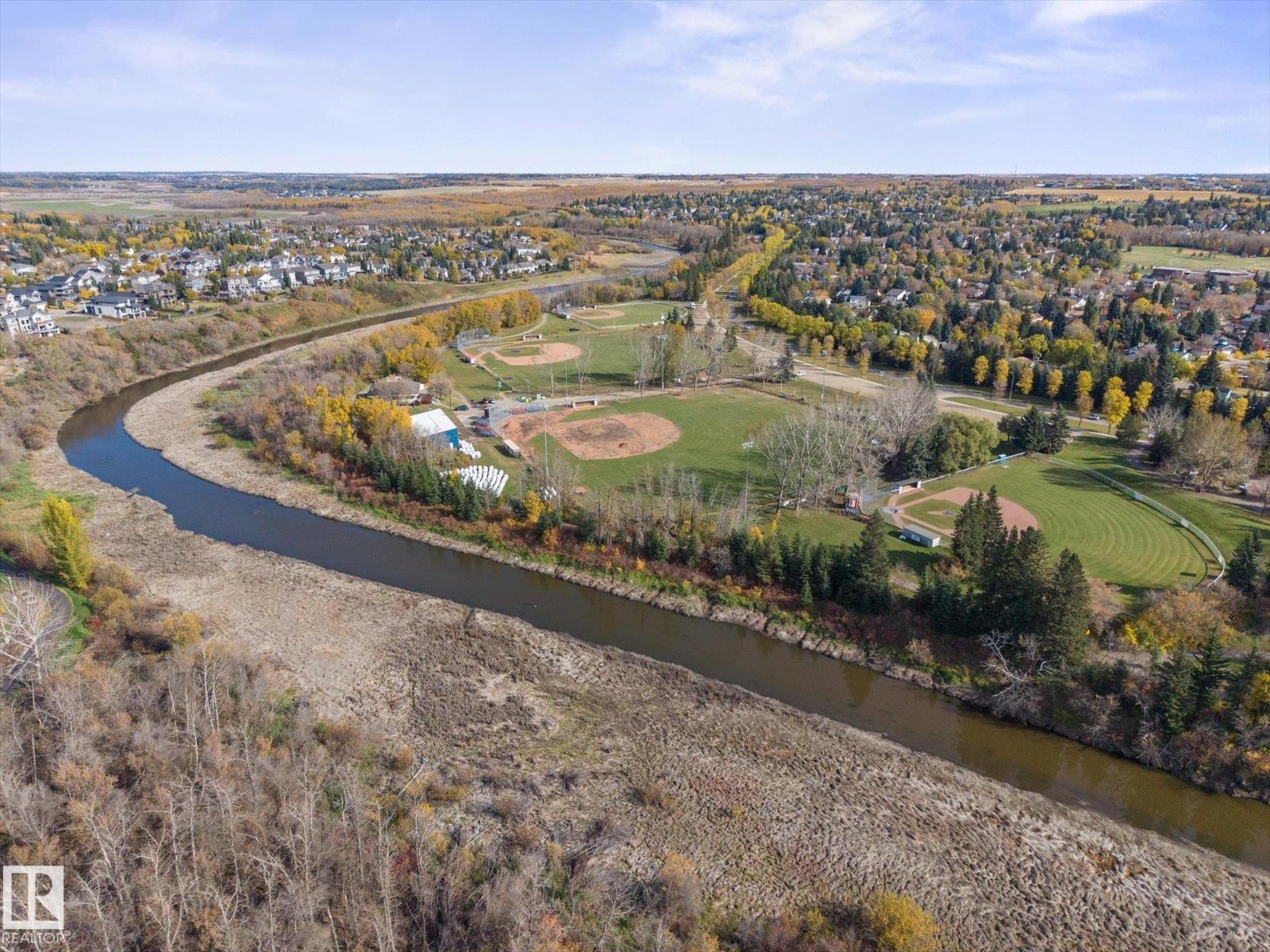 #416 200 BELLEROSE DR - Image 38