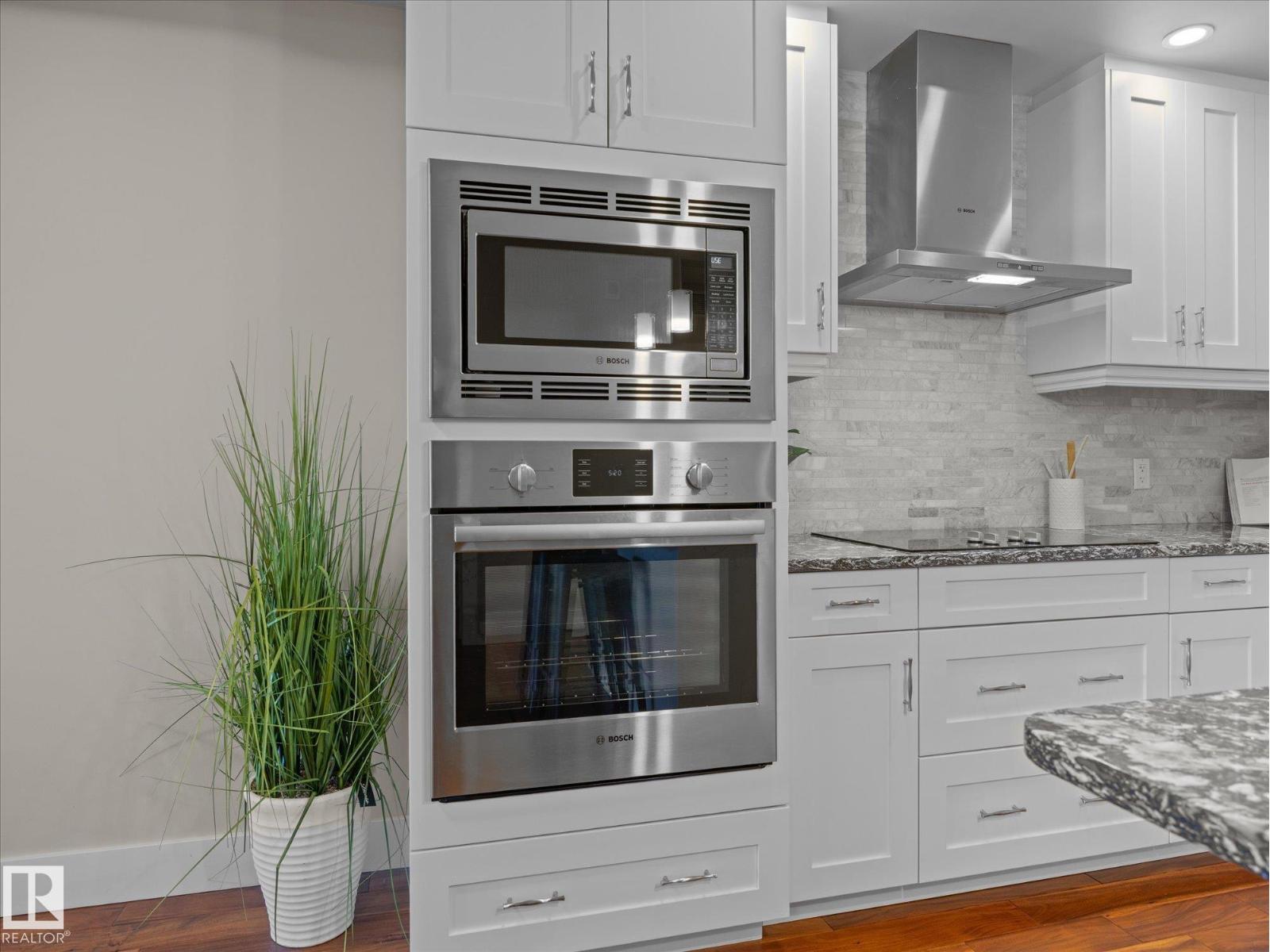 #416 200 BELLEROSE DR - 8
