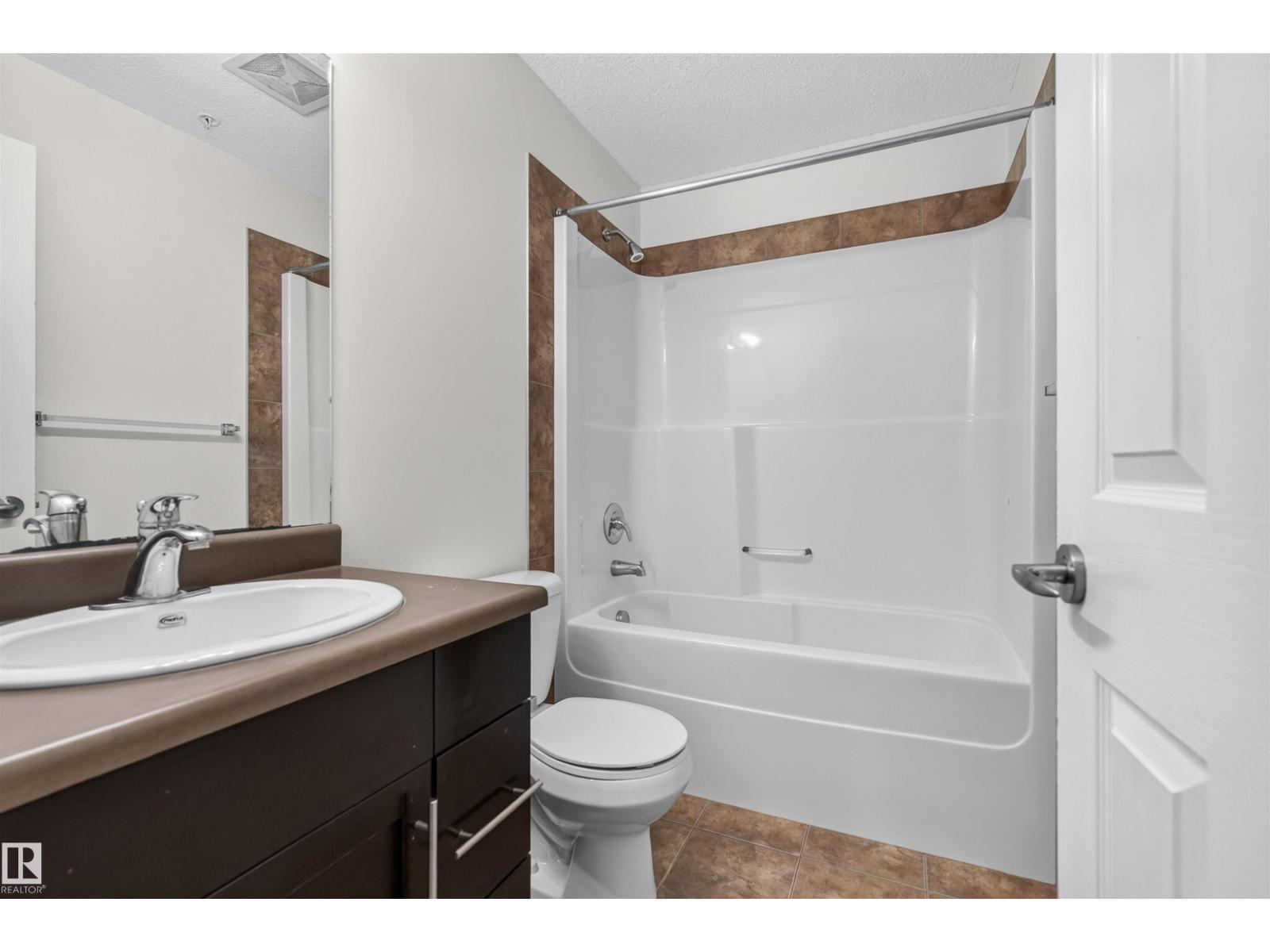 #116 2204 44 AV NW - 5