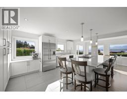Pantry - 1935 Taylor Ave, Comox, BC V9M1S8 Photo 10
