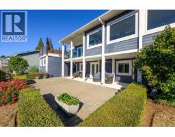 1935 Taylor Ave, Comox, BC V9M1S8 Photo 19