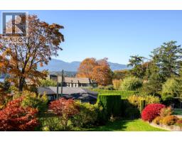 1935 Taylor Ave, Comox, BC V9M1S8 Photo 77