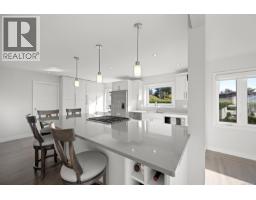 1935 Taylor Ave, Comox, BC V9M1S8 Photo 23