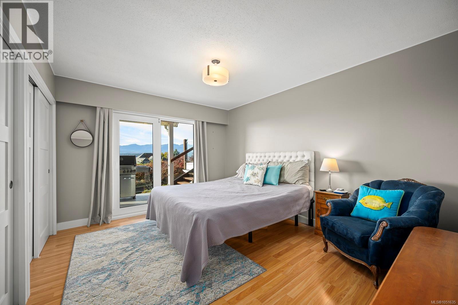 1935 Taylor Ave, Comox - Image 1