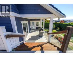 1935 Taylor Ave, Comox, BC V9M1S8 Photo 18
