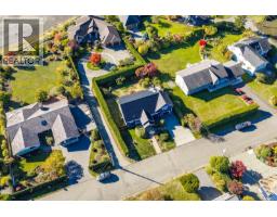 1935 Taylor Ave, Comox, BC V9M1S8 Photo 80