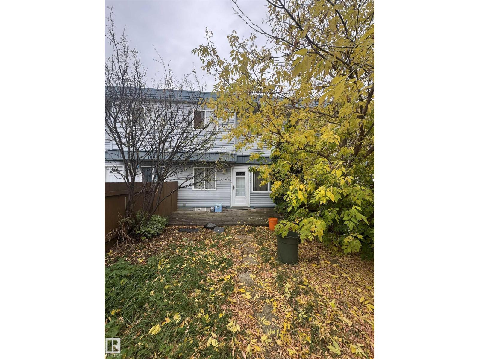 #3C 8725 184 ST NW - 1