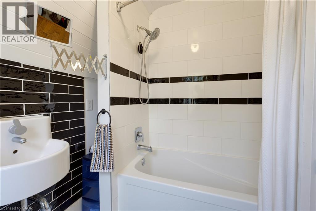 89 Allen Street West — photo 25