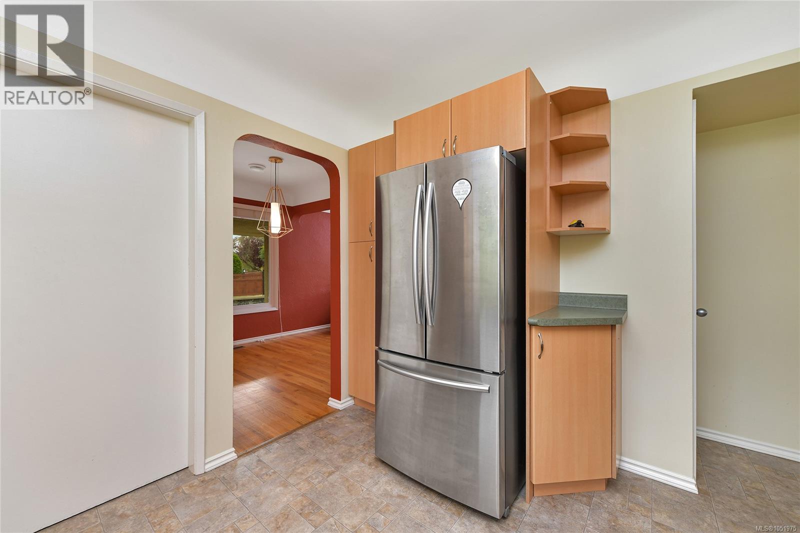  3213 Aldridge Street, Saanich