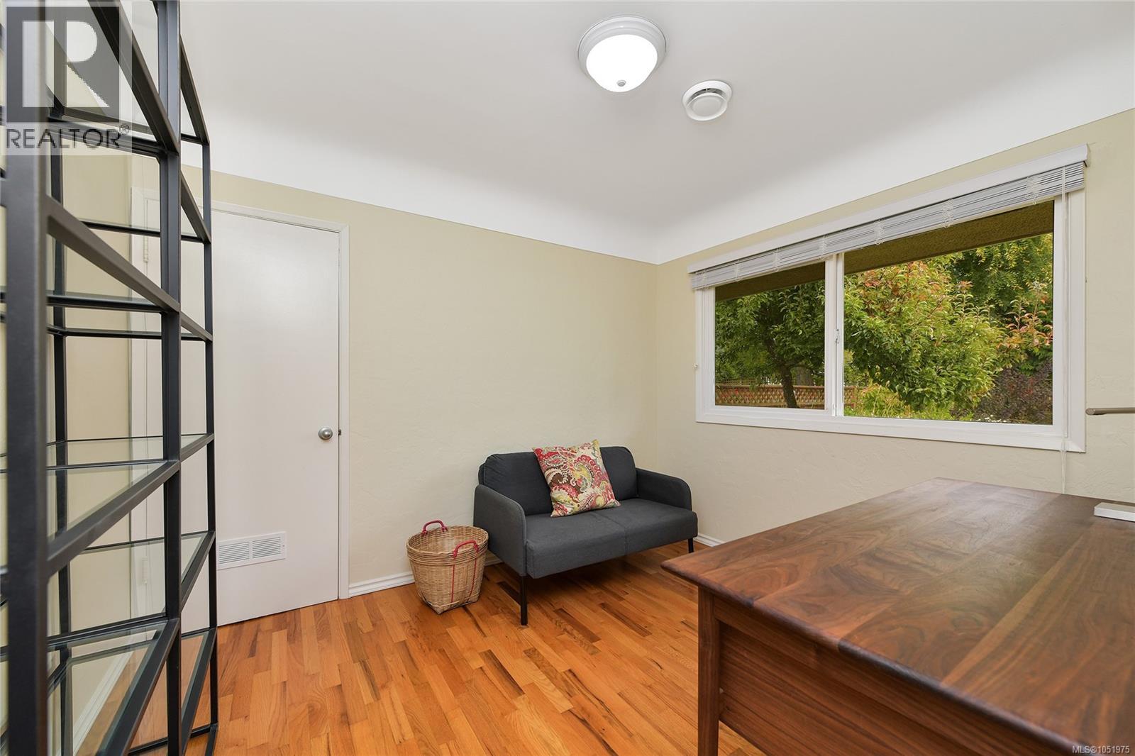 3213 Aldridge Street, Saanich