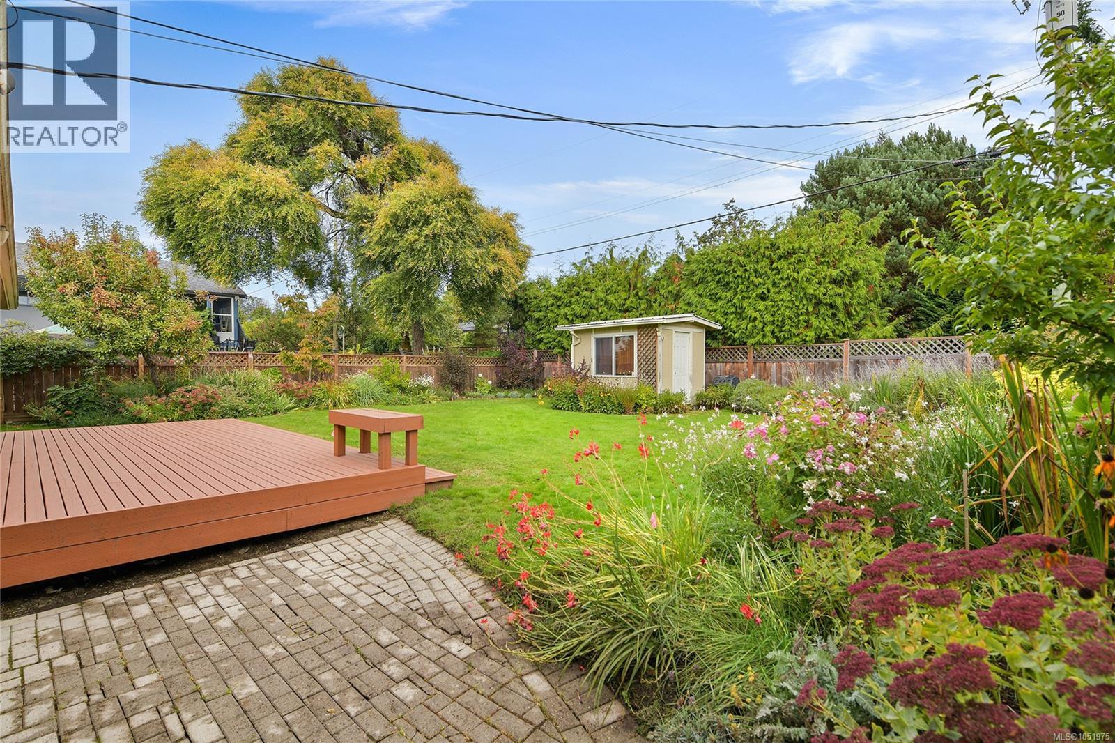  3213 Aldridge Street, Saanich