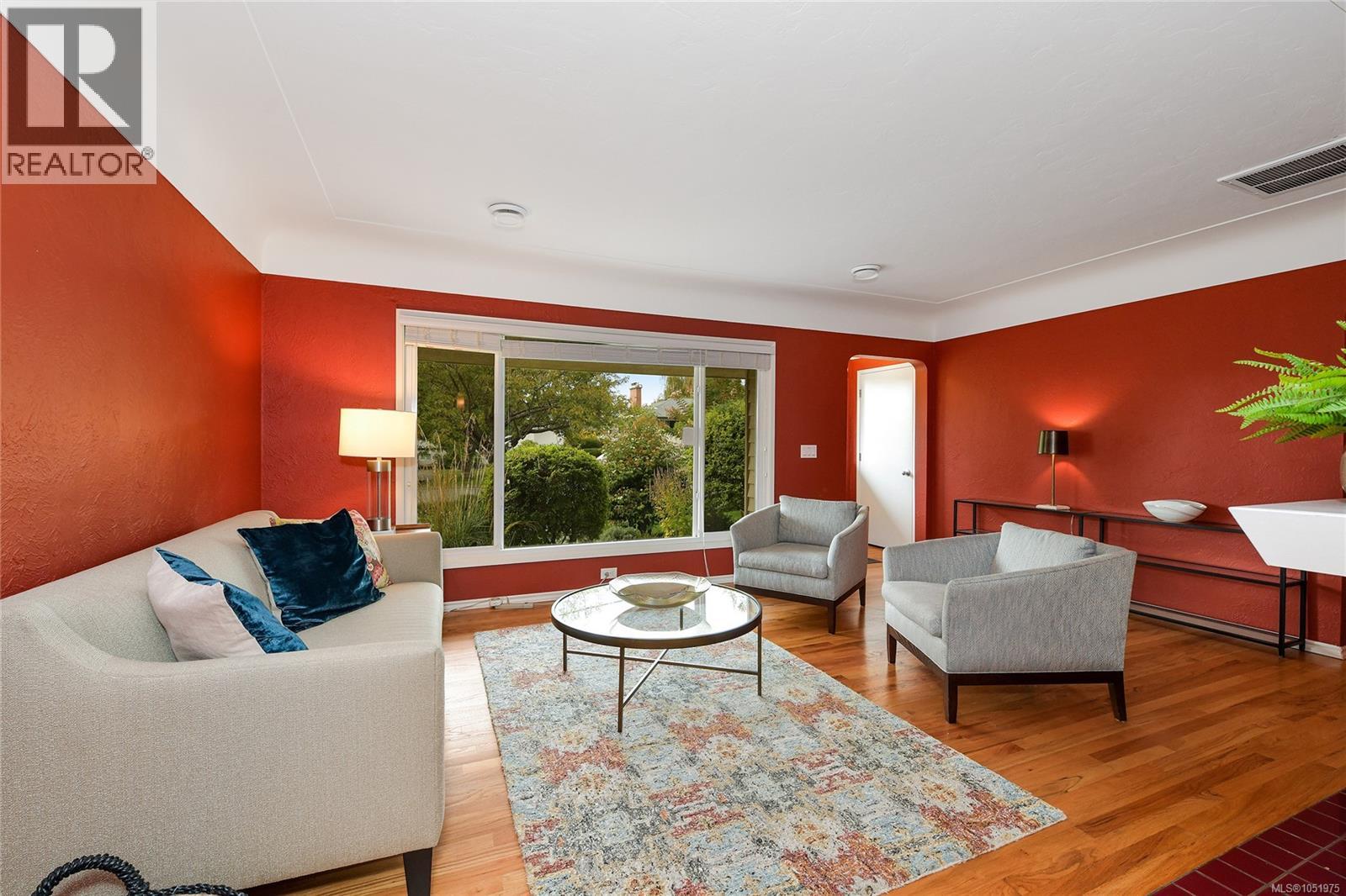  3213 Aldridge Street, Saanich