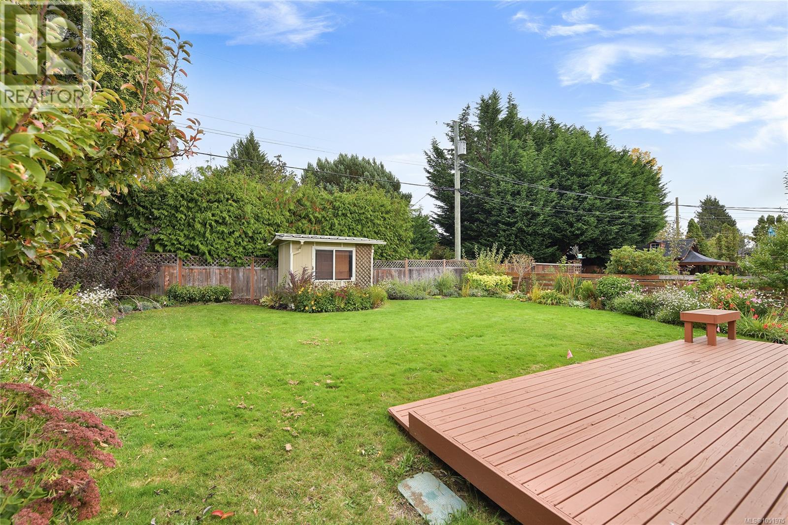 3213 Aldridge Street, Saanich
