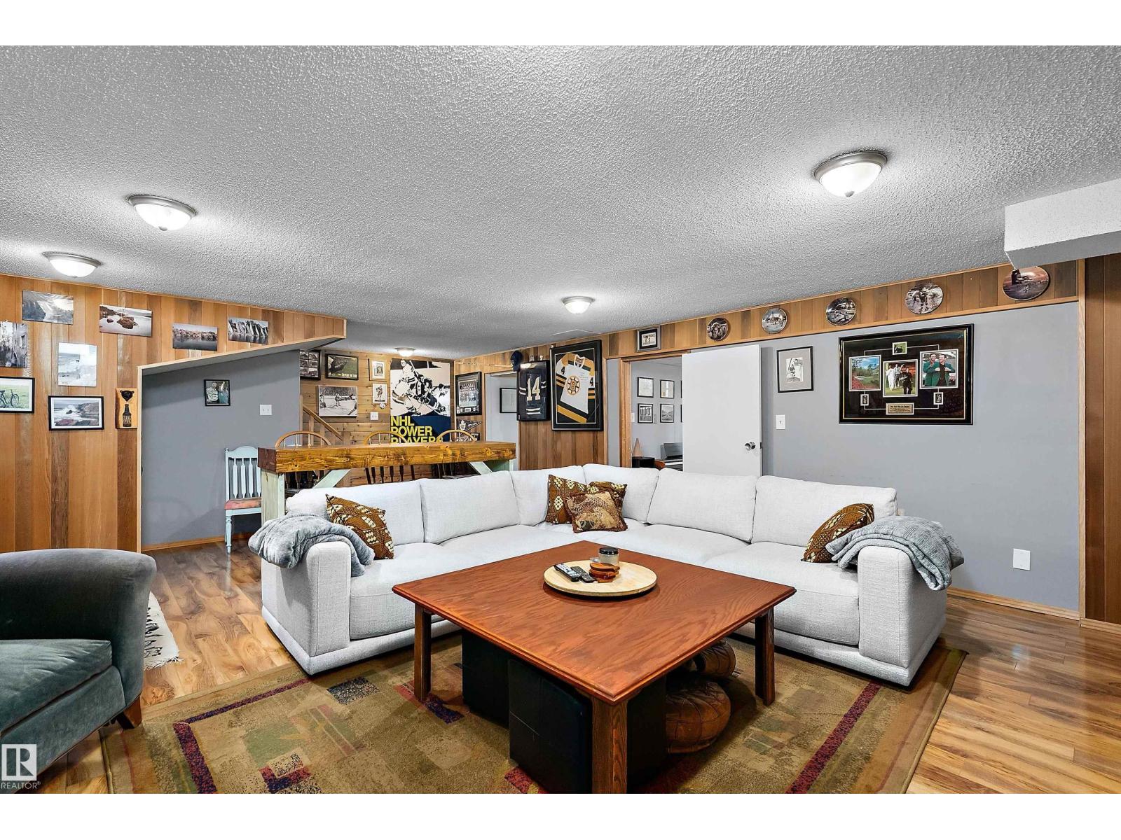 5310 18A AV NW - 32