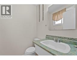 2161 Perryville Place, Kamloops, BC V2B7Y1 Photo 24