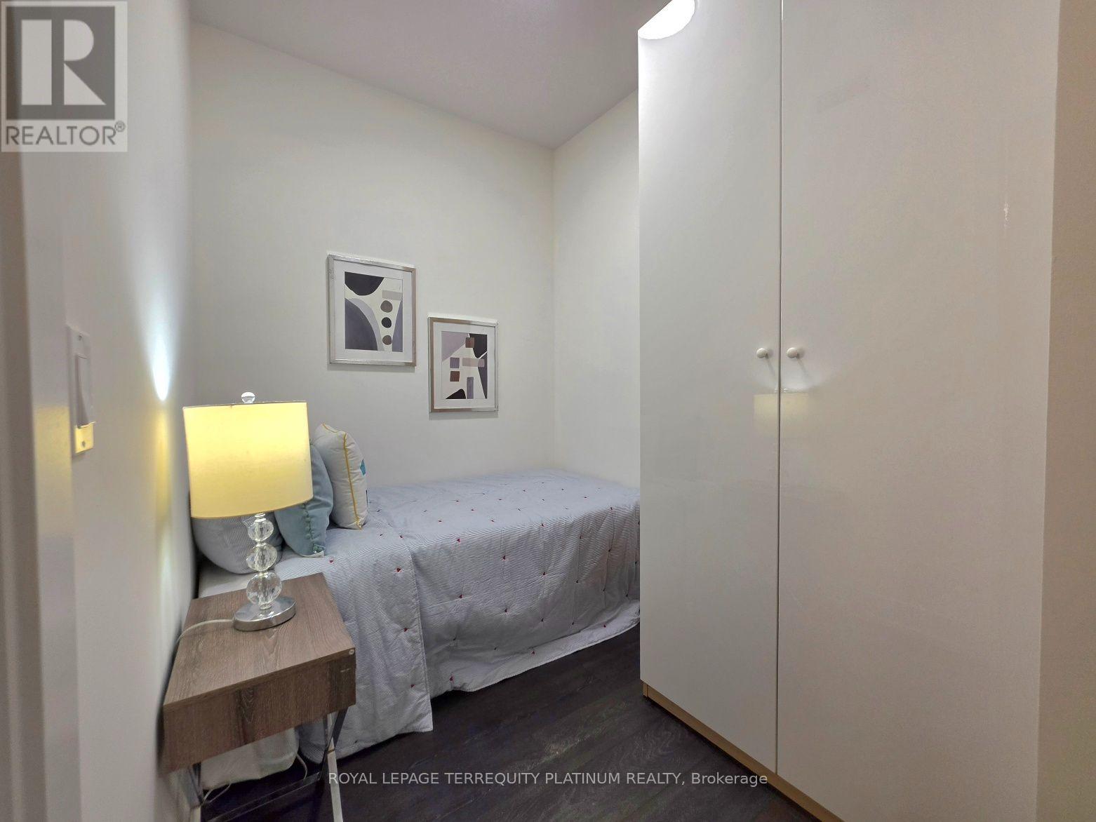 502- 9471 Yonge Street, Richmond Hill, ON photo 19