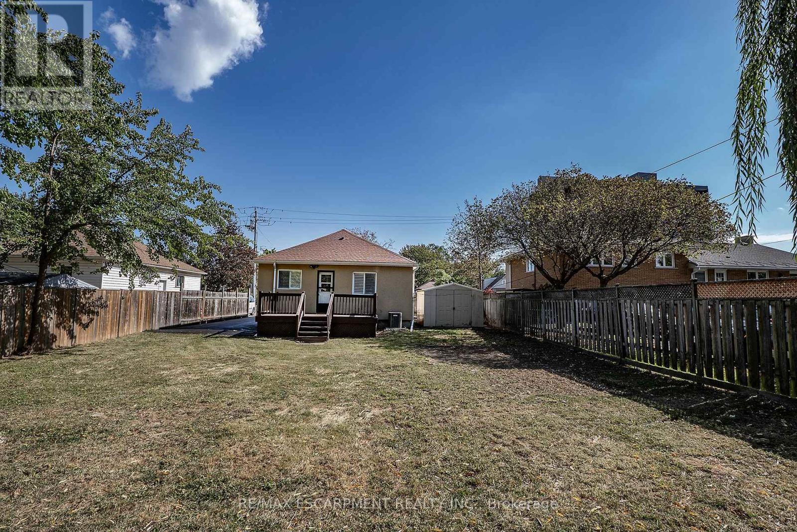 788 UPPER GAGE AVENUE - 21