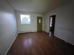 327 Redwood Avenue, Winnipeg, MB R2W1S1 Photo 12