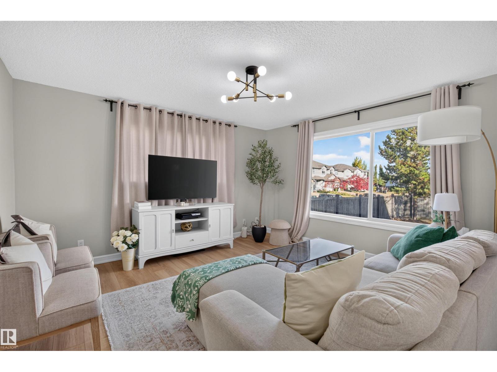 1304 BARNES CL SW - 4