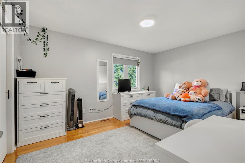 7730 MALDEN ROAD - 21