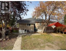 704 33 Street NW - photo 5