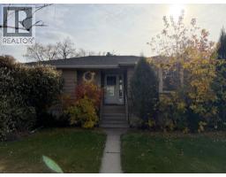 704 33 Street NW - photo 3