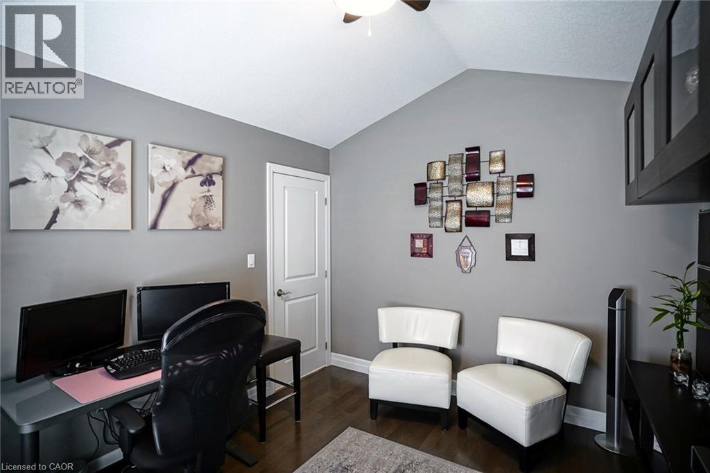 113 HALLIDAY Drive - Image 16