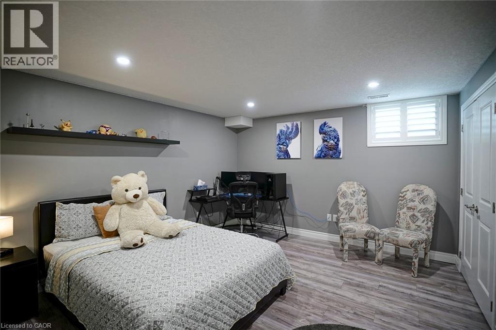 113 HALLIDAY Drive - Image 39