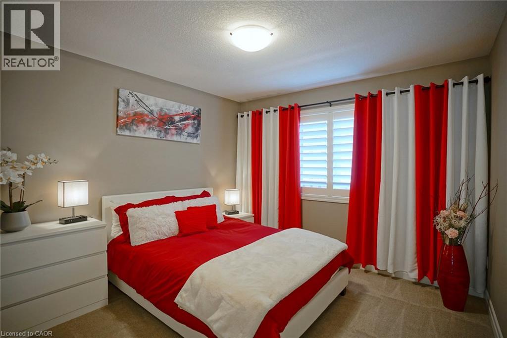 113 HALLIDAY Drive - Image 24