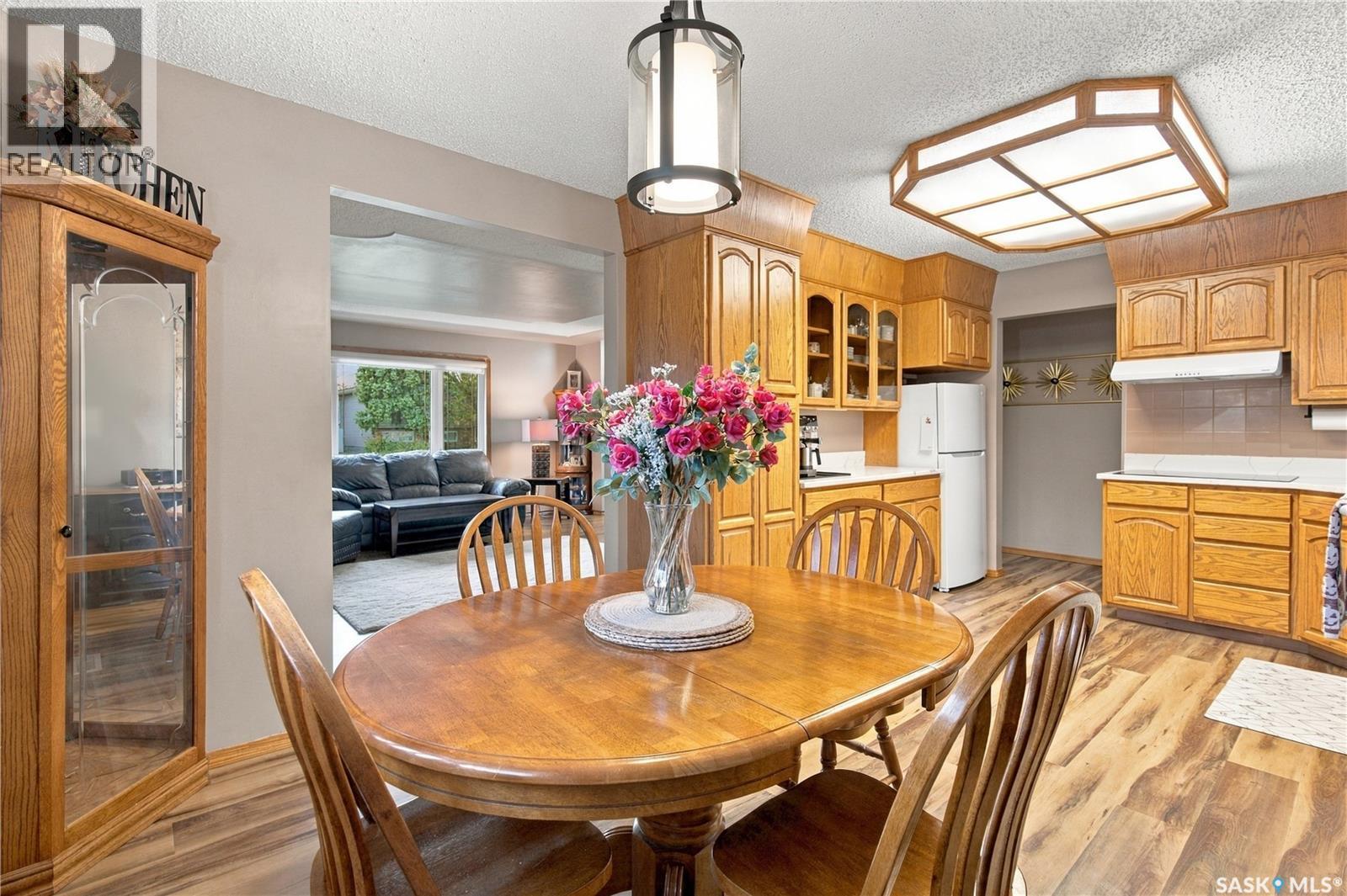 1311 Queen CRESCENT - 11