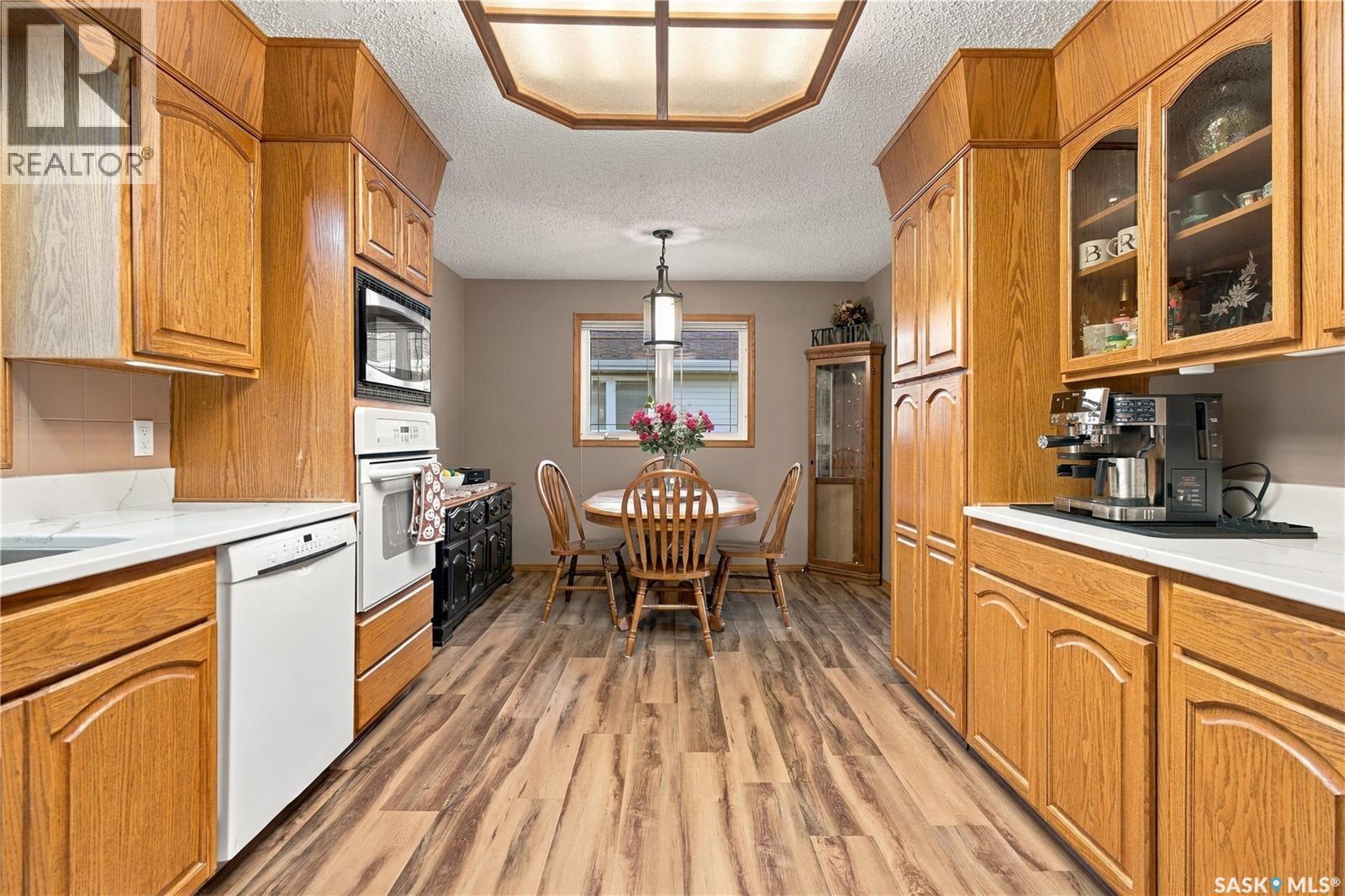 1311 Queen CRESCENT, Moose Jaw — photo 16