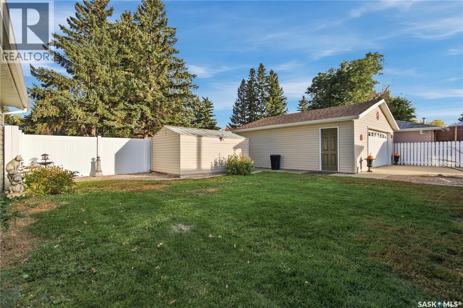 1311 Queen CRESCENT - 44