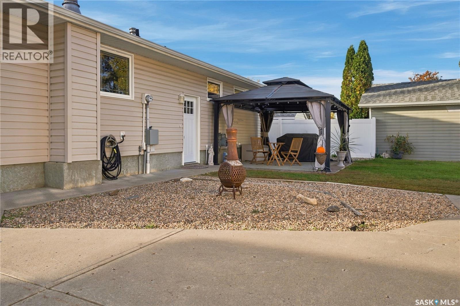 1311 Queen CRESCENT - 46