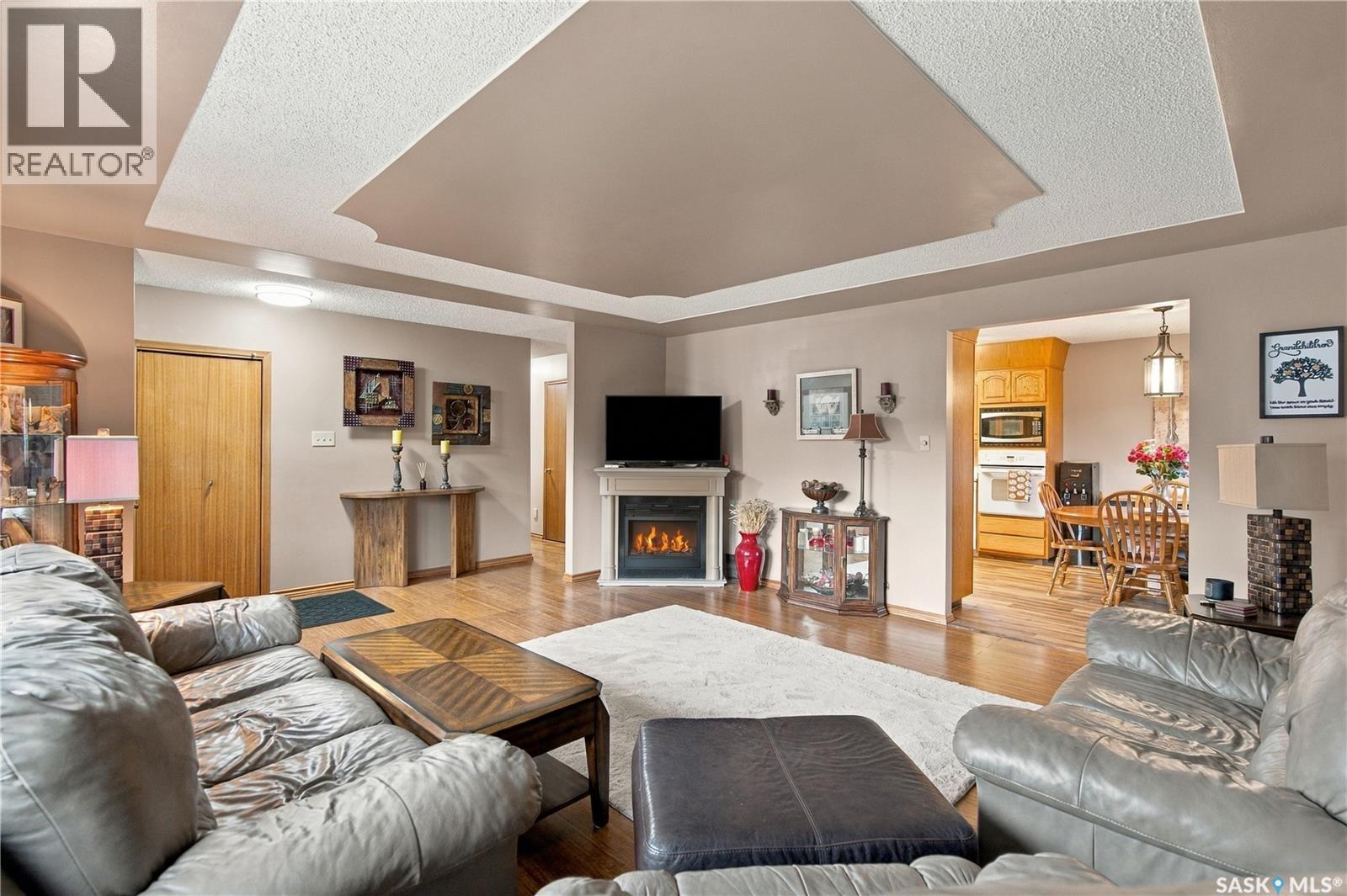 1311 Queen CRESCENT - 7