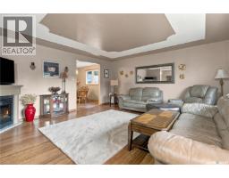 Bedroom - 1311 Queen Crescent, Moose Jaw, SK S6H3G5 Photo 6