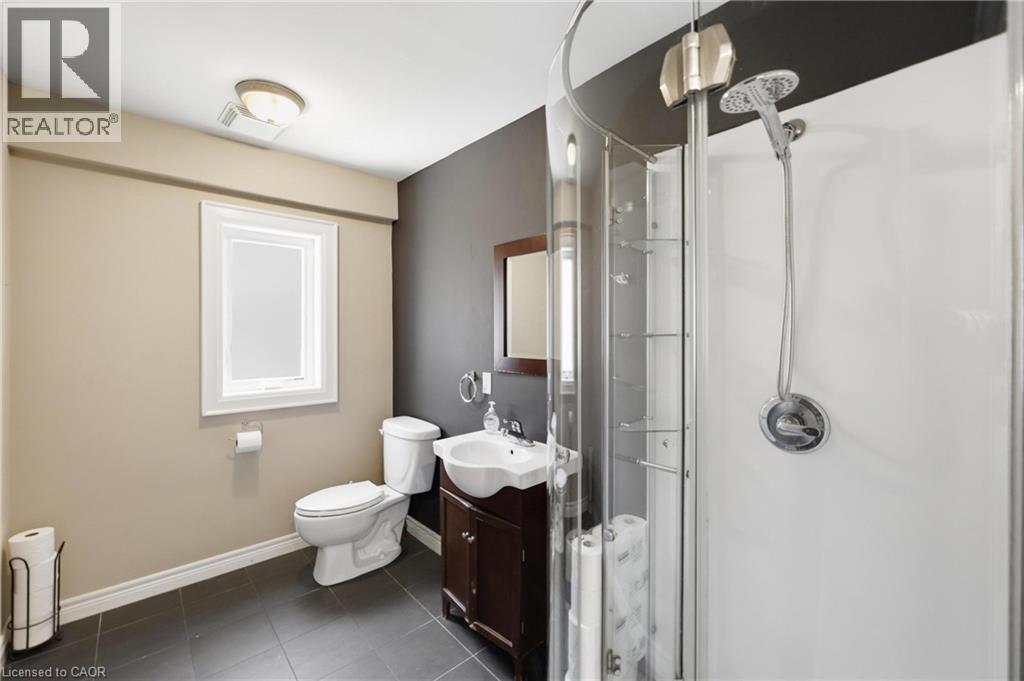 58 King Street West — photo 31