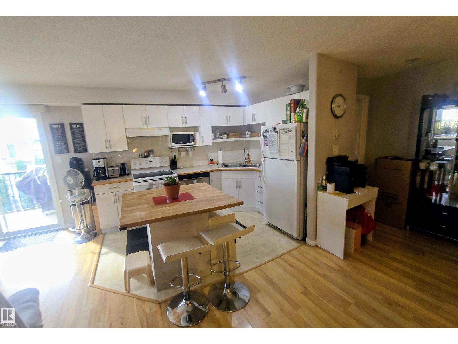 #502 11325 83 ST NW - 8