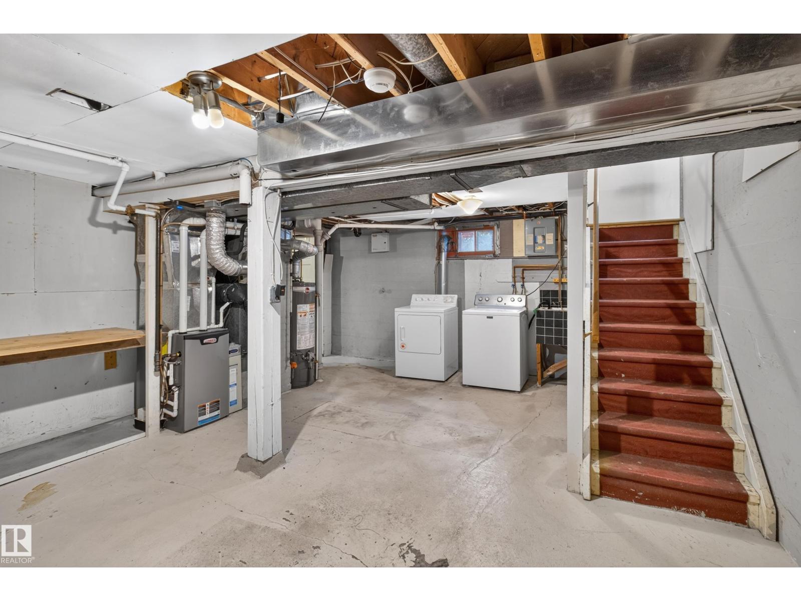 5422 110 Street NW, Pleasantview (Edmonton) — photo 22 of 30: Property photo