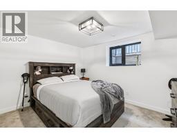 2543 Chicoutimi Drive NW - photo 40